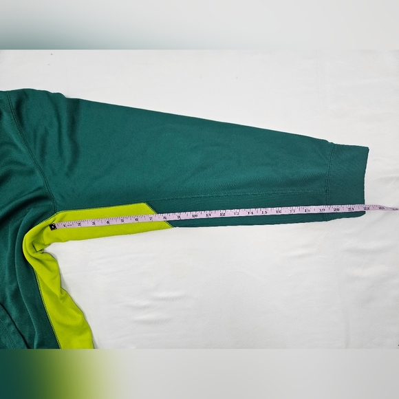 Nike XL, Green and Yellow, 100% Polyester Hoodie - Picture 8 of 9